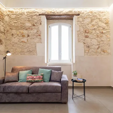 Santa Lucia Charming With Terrace Syracuse
