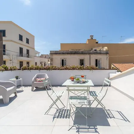 Apartment Santa Lucia Charming With Terrace