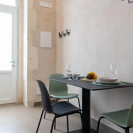 Guesthost - Santa Lucia Charming With Terrace * Syracuse